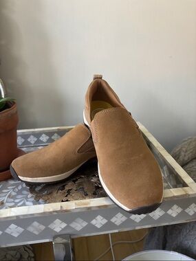 Slip-On Women’s Ryka Casual Shoe in Tan